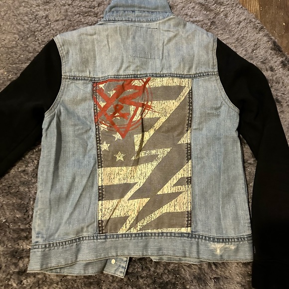 Button up Jean Jacket - Picture 2 of 2